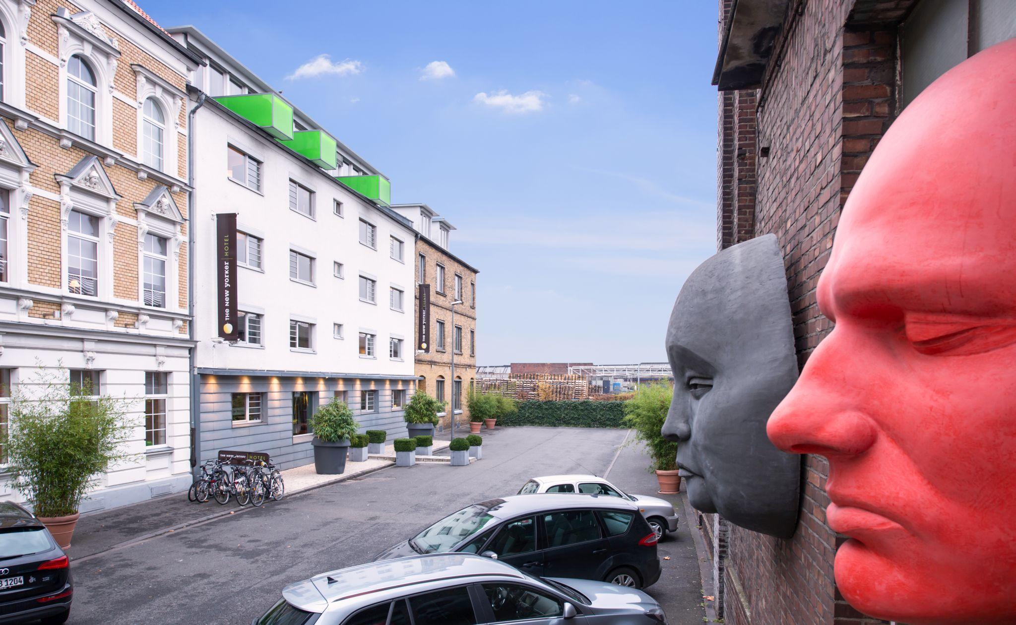 The New Yorker Hotel Koeln-Messe Exterior photo